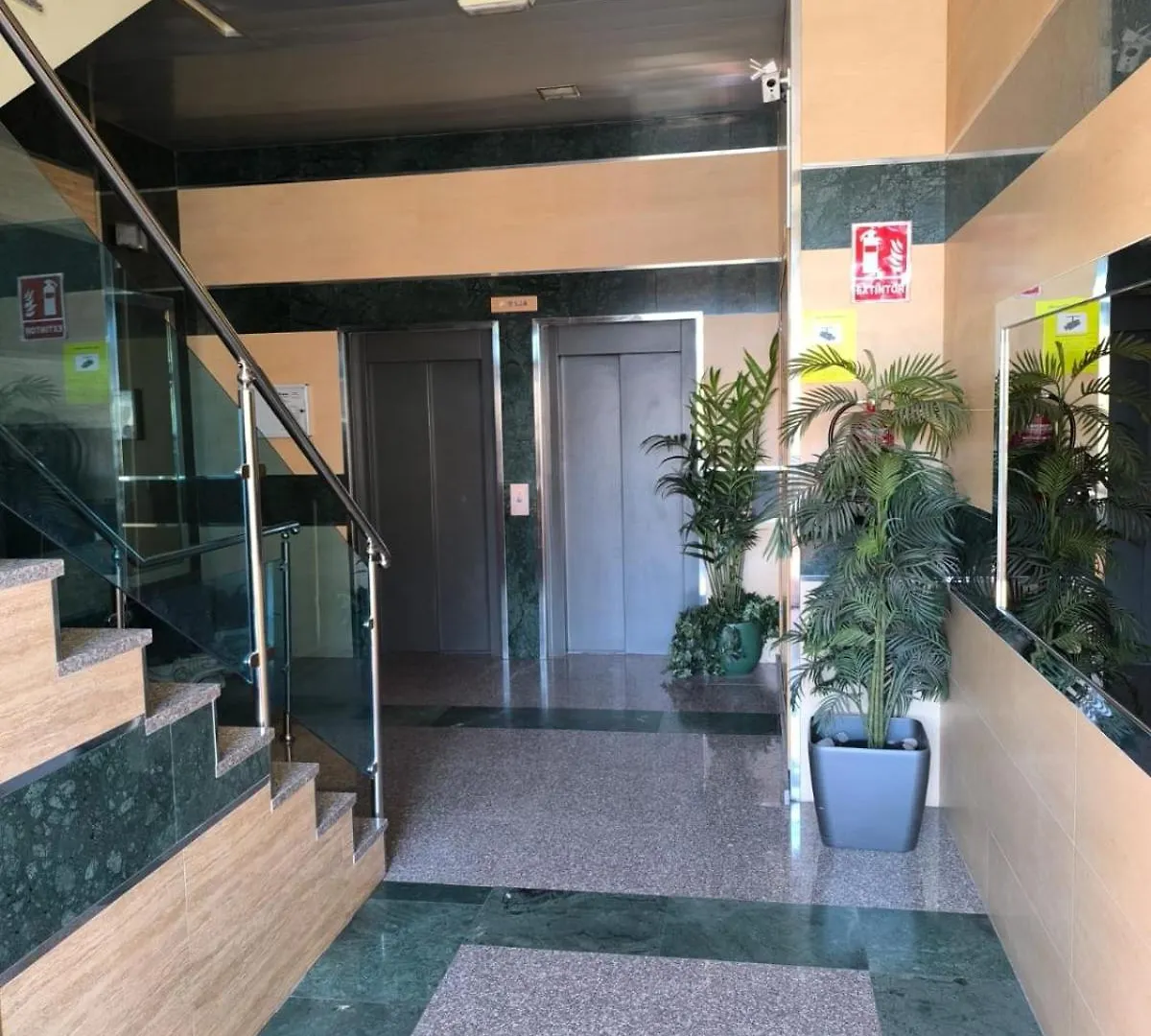 Apartamentos Turisticos 4ºe Carlos III - Cerca De La Playa Roquetas de Mar